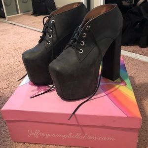 7.5 Black Jeffery Campbell “Clayton” Heels